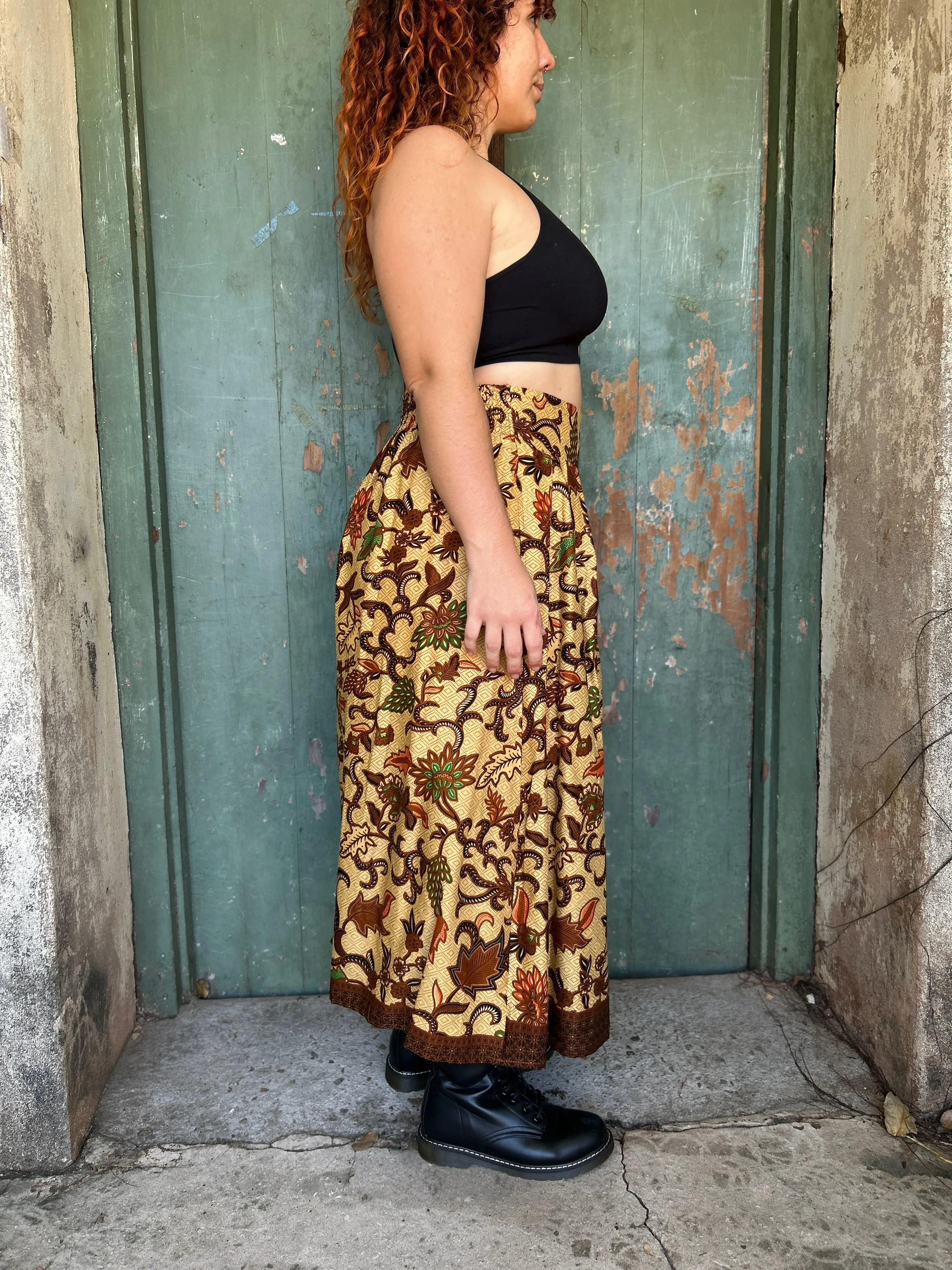 Midi to the MAX Skirt in golden brown floral print